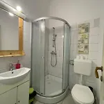 Victoria Poshtel Бухарест