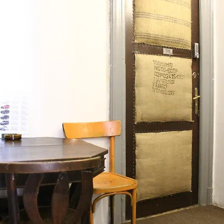 Hostel Victoria Poshtel Bukarest