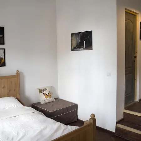 Victoria Poshtel Vandrarhem *