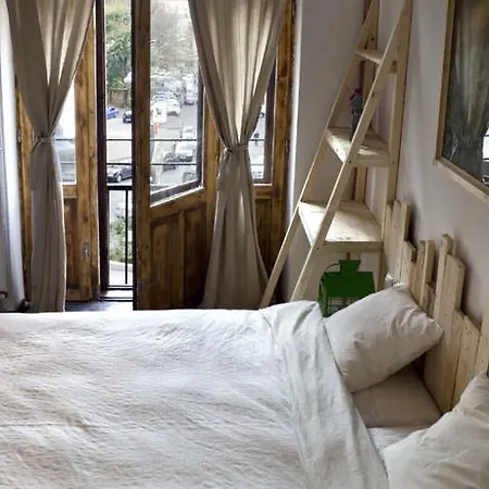 Victoria Poshtel Bucareste