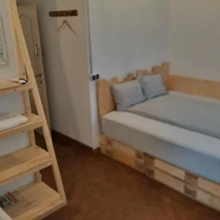 بيت شباب Victoria Poshtel