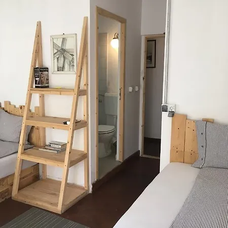 ホステル Victoria Poshtel ブカレスト