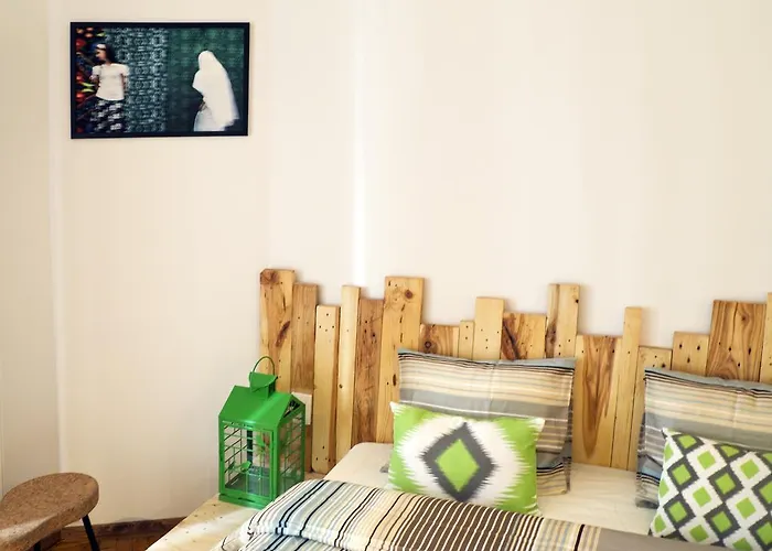 Victoria Poshtel * Bukurešť