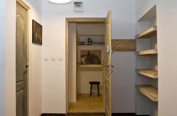 Hostel Victoria Poshtel *