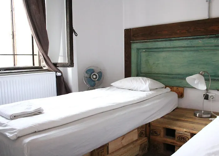 Hostel Victoria Poshtel *